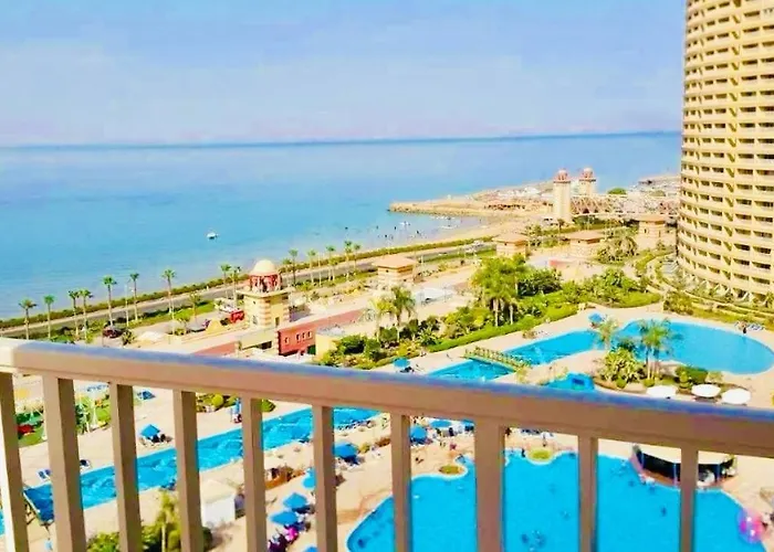 Villa بنتهاوس جاكوزي - و - بورتو السخنة - وحدات فاخر استثنائية Ain Suchna